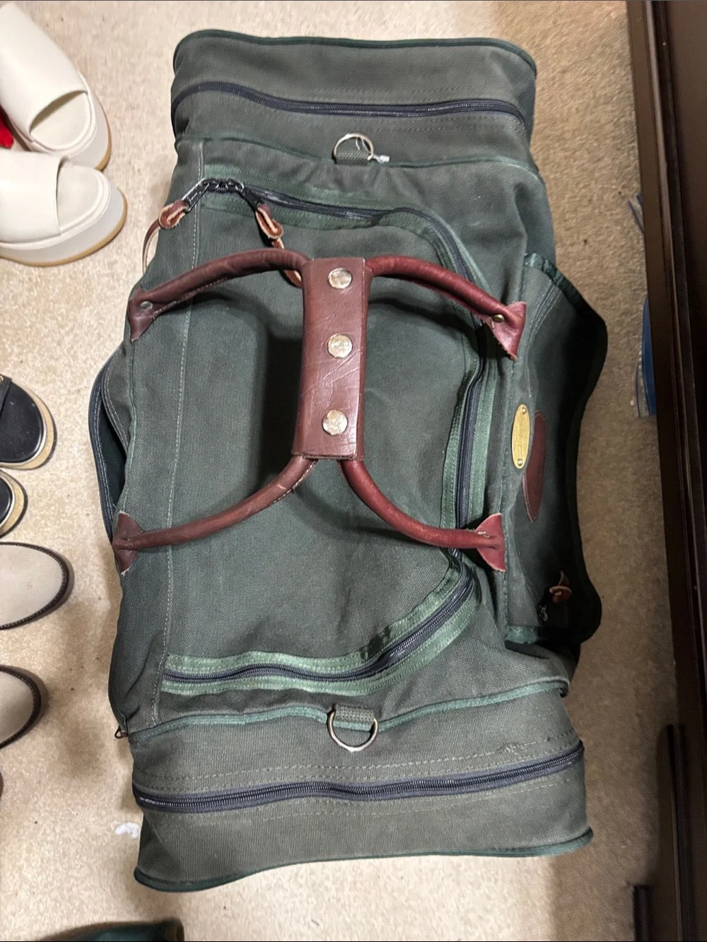 Orvis Dark Green Canvas Duffel with Brown Leather Trim. EUC